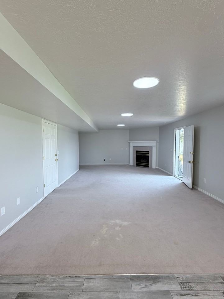 10177 S Silver Streak Dr - Photo 3 of 15