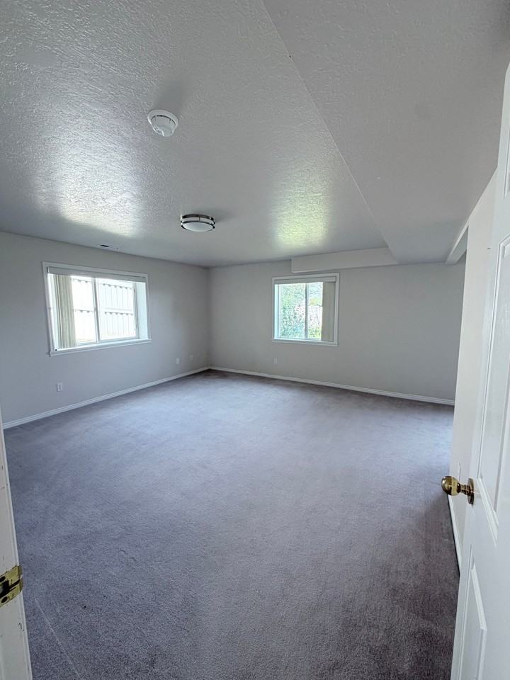 10177 S Silver Streak Dr - Photo 6 of 15