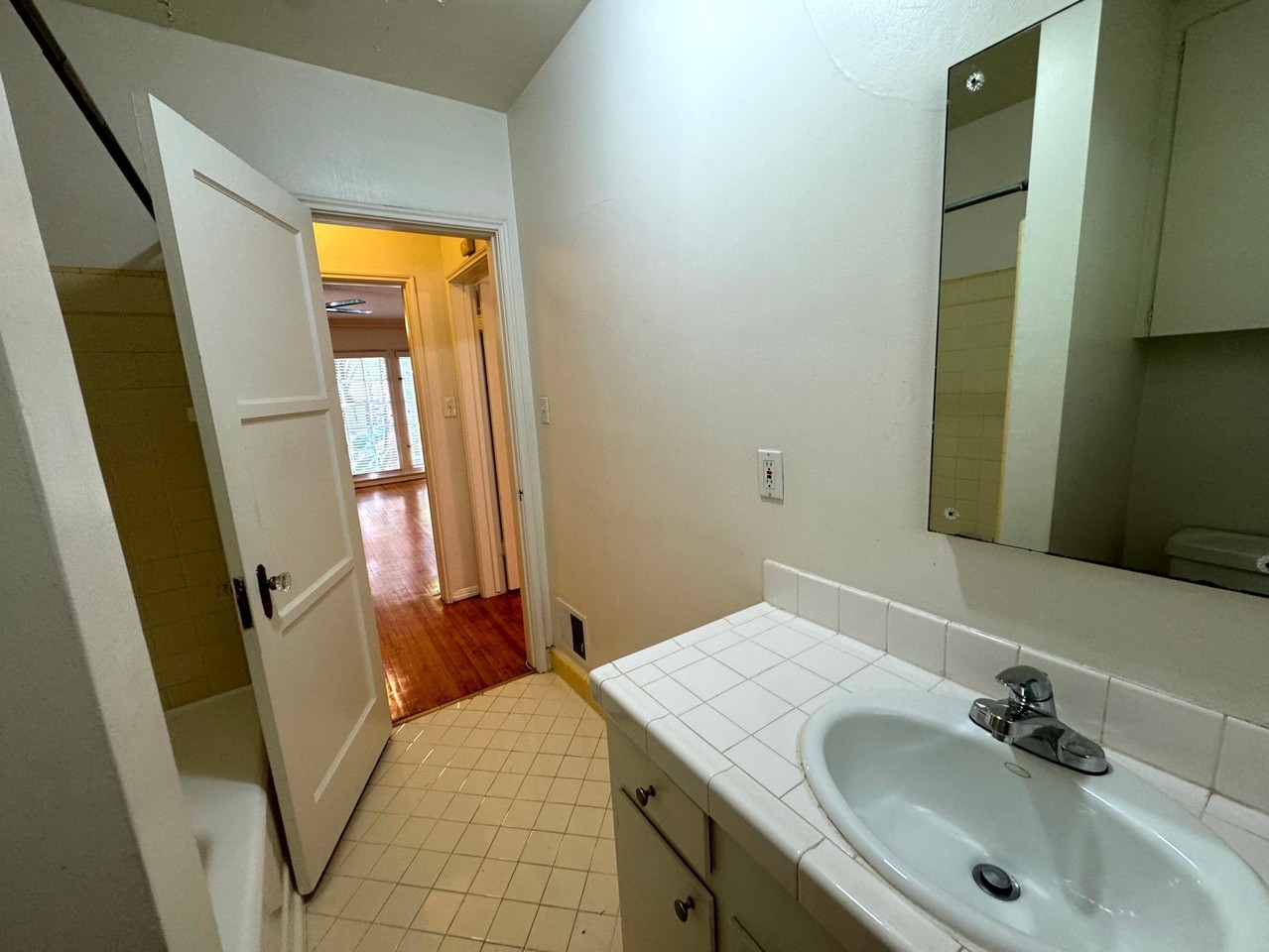 1271 N Crescent Heights Blvd #1271 - Photo 5 of 20