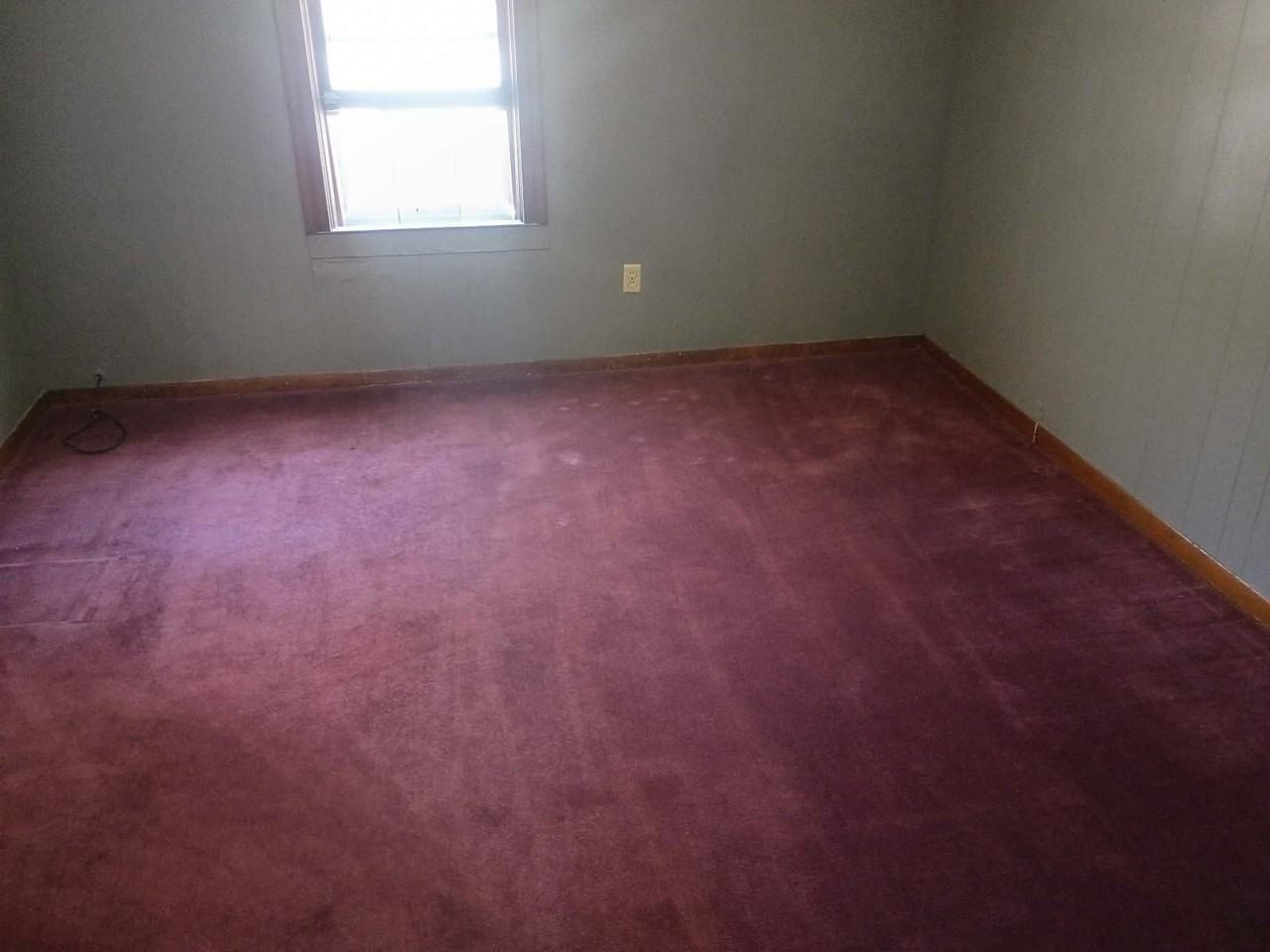 1610 Poplar St - Photo 3 of 9