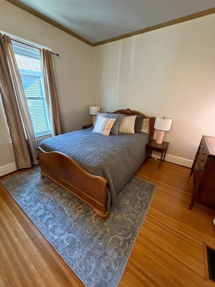 214 Norwood Ave - Photo 6 of 9