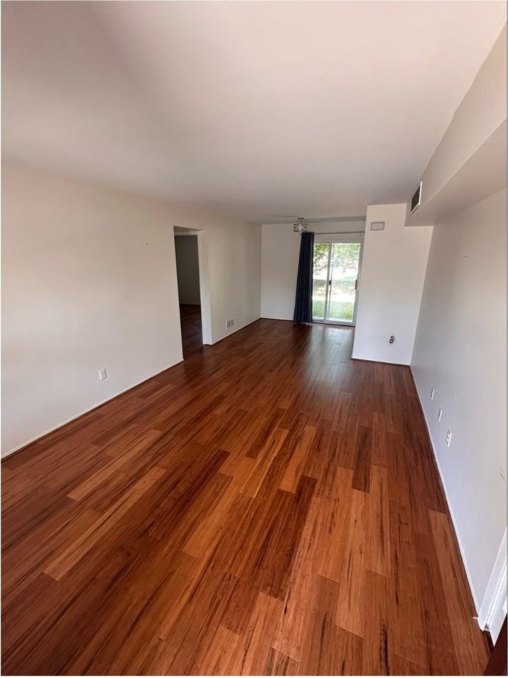 1642 Emerson Cir - Photo 3 of 20