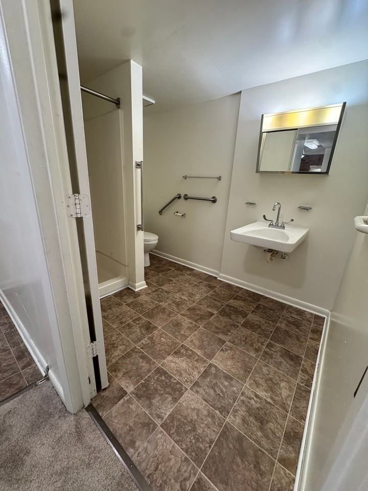 600 Reusens Rd #N146 - Photo 4 of 12