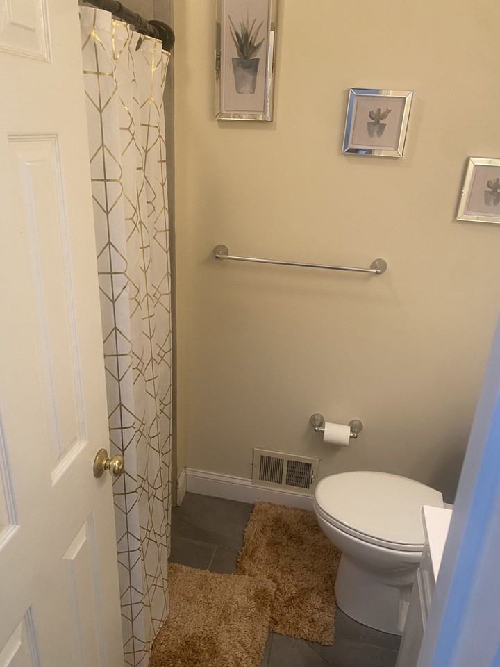 3205 Sterling Rd - Photo 4 of 8