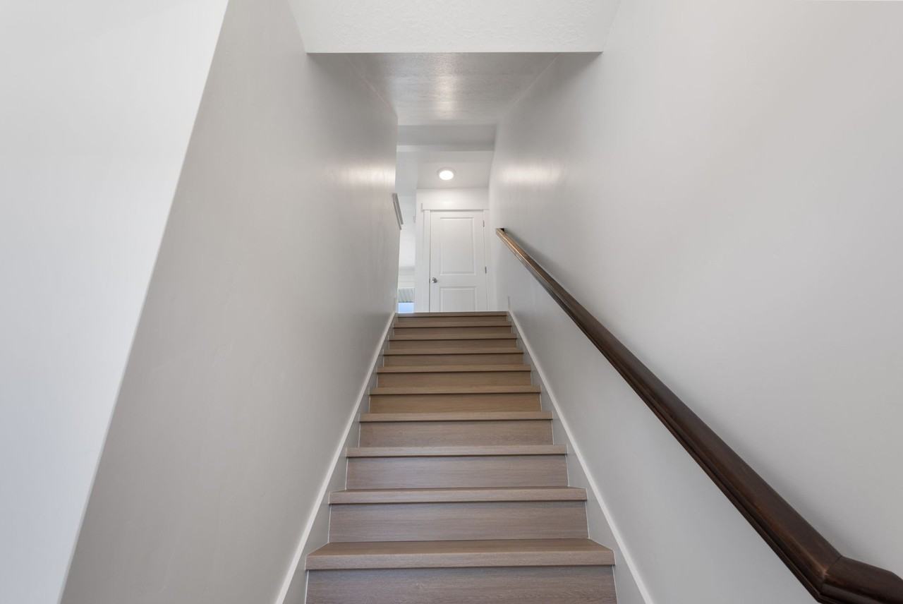 384 W Chadam Way - Photo 5 of 20