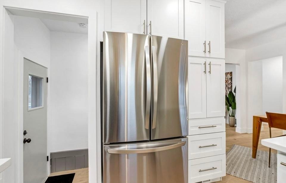 1612 Eastsouth - Photo 3 of 13