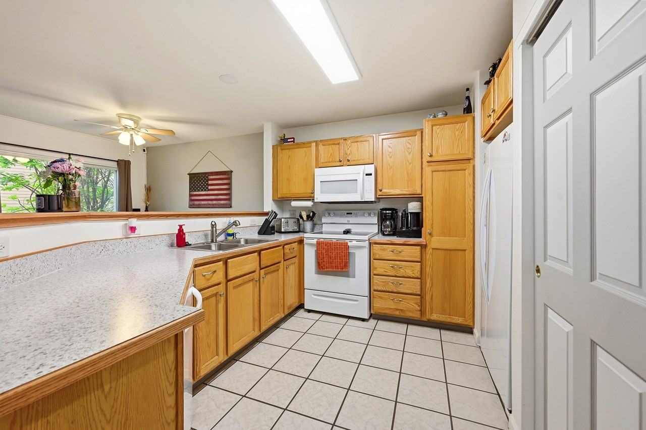 1971 E 103rd Ave #1 - Photo 4 of 15