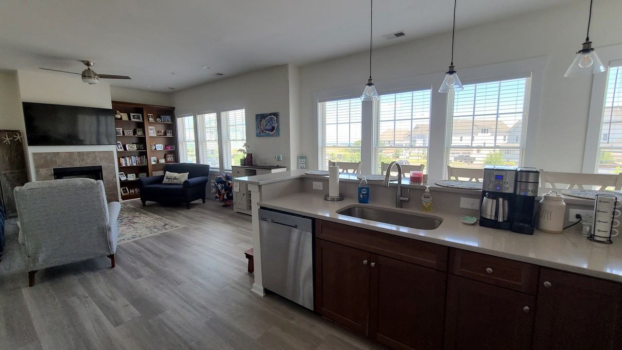 9650 Shore Dr #202 - Photo 5 of 19