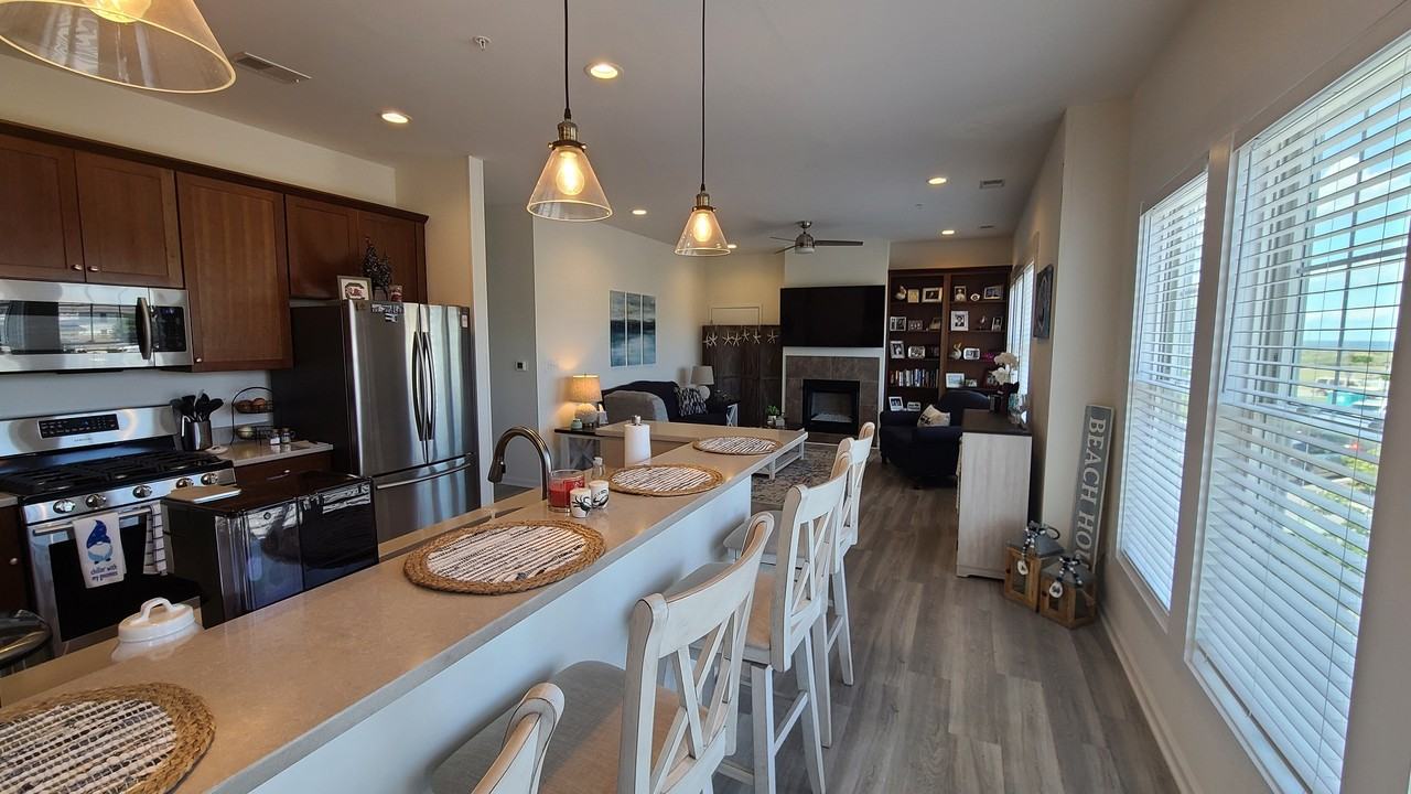 9650 Shore Dr #202 - Photo 6 of 19