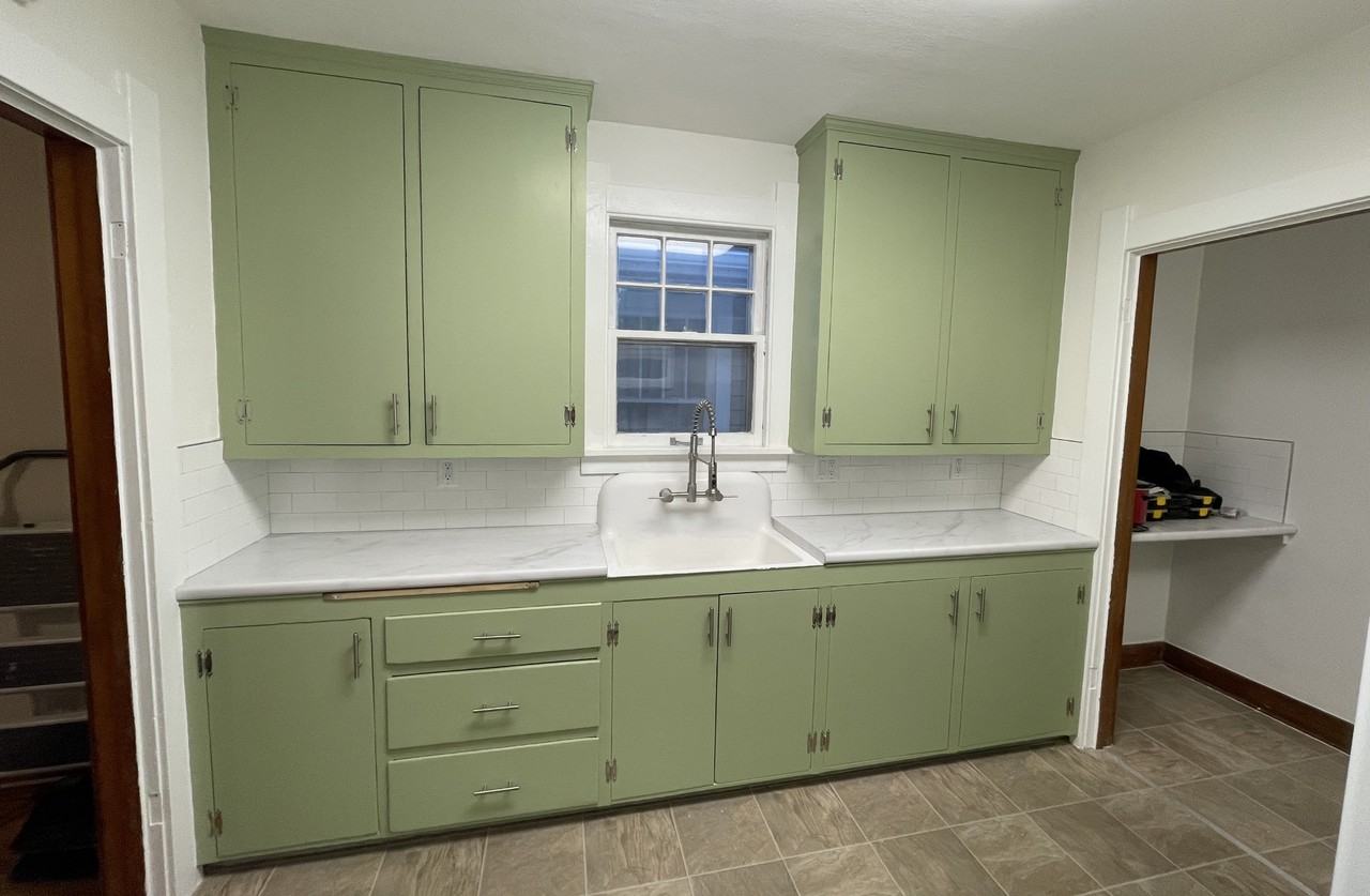 111 E 26th St #113 - Photo 3 of 11