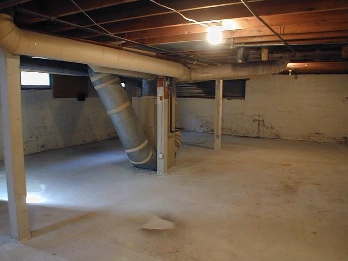 111 E 26th St #113 - Photo 6 of 11