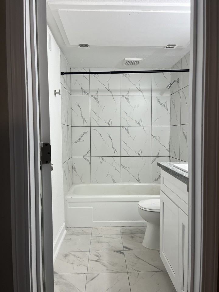 101 E Tidwell Rd #40 - Photo 3 of 25