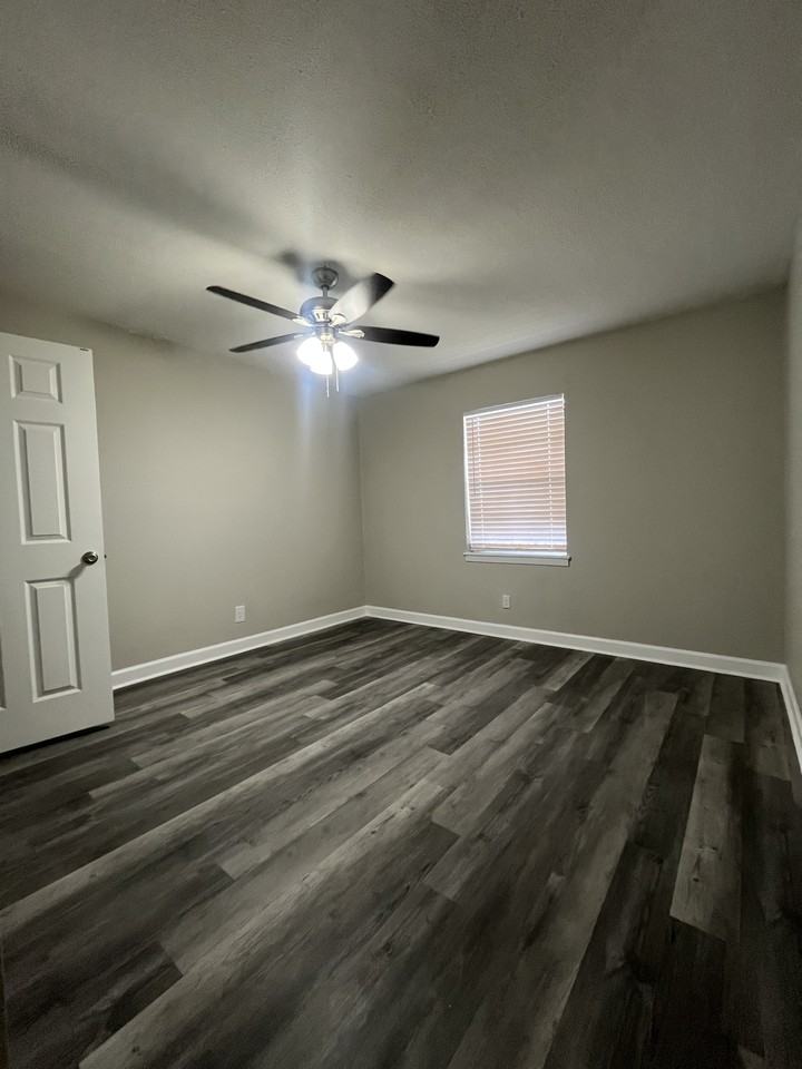 101 E Tidwell Rd #40 - Photo 4 of 25