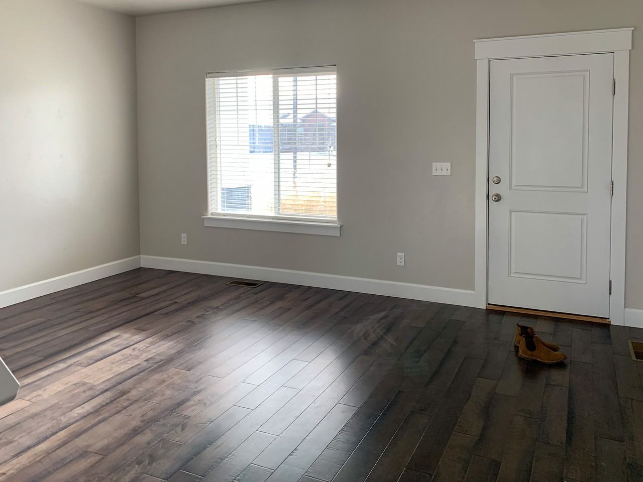 764 E Ionia Dr #1 - Photo 4 of 25