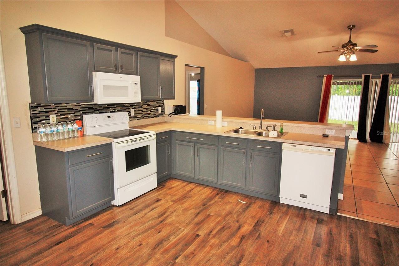 222 Churchill Ct #1 - Photo 2 of 14