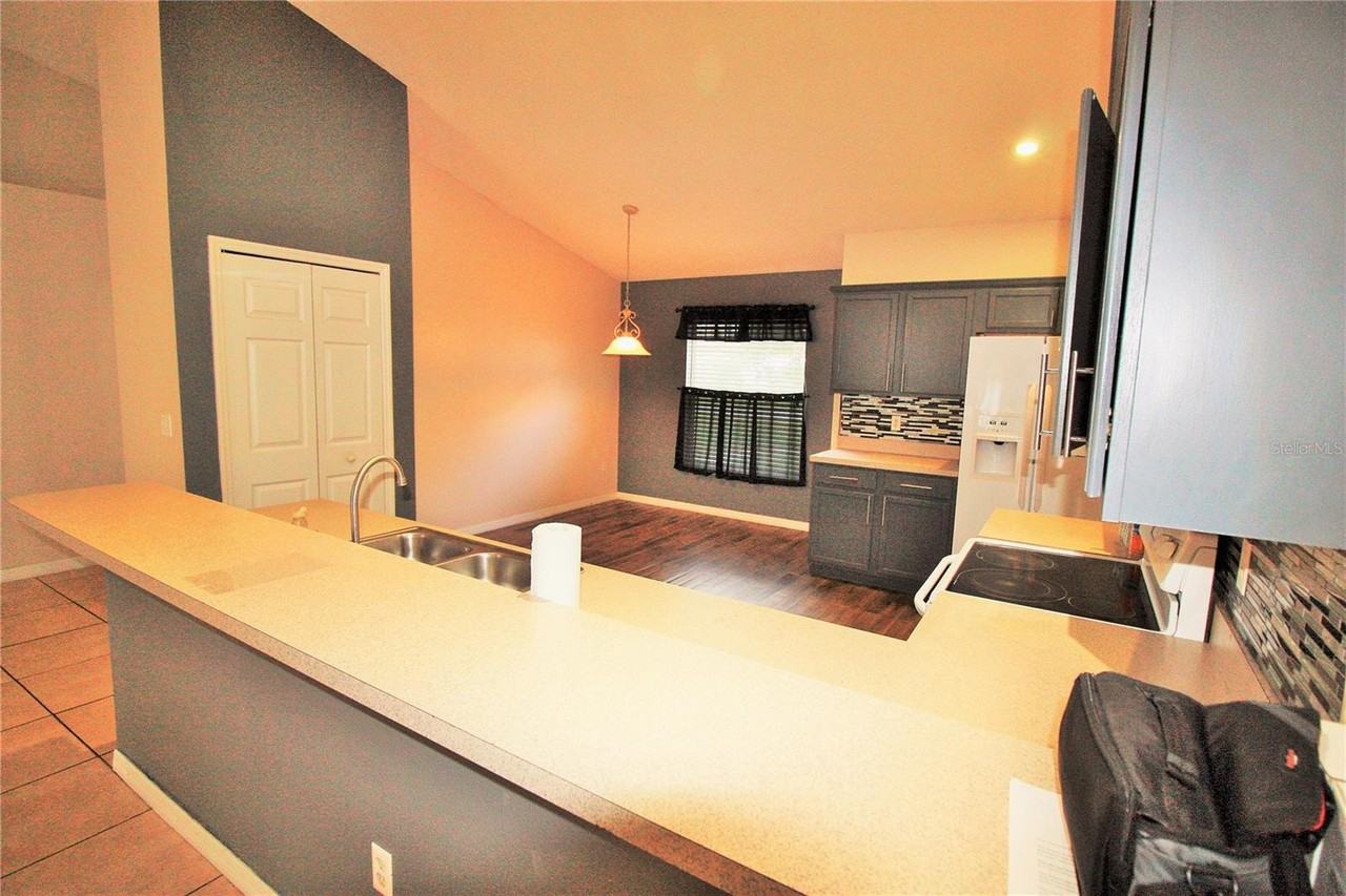 222 Churchill Ct #1 - Photo 3 of 14