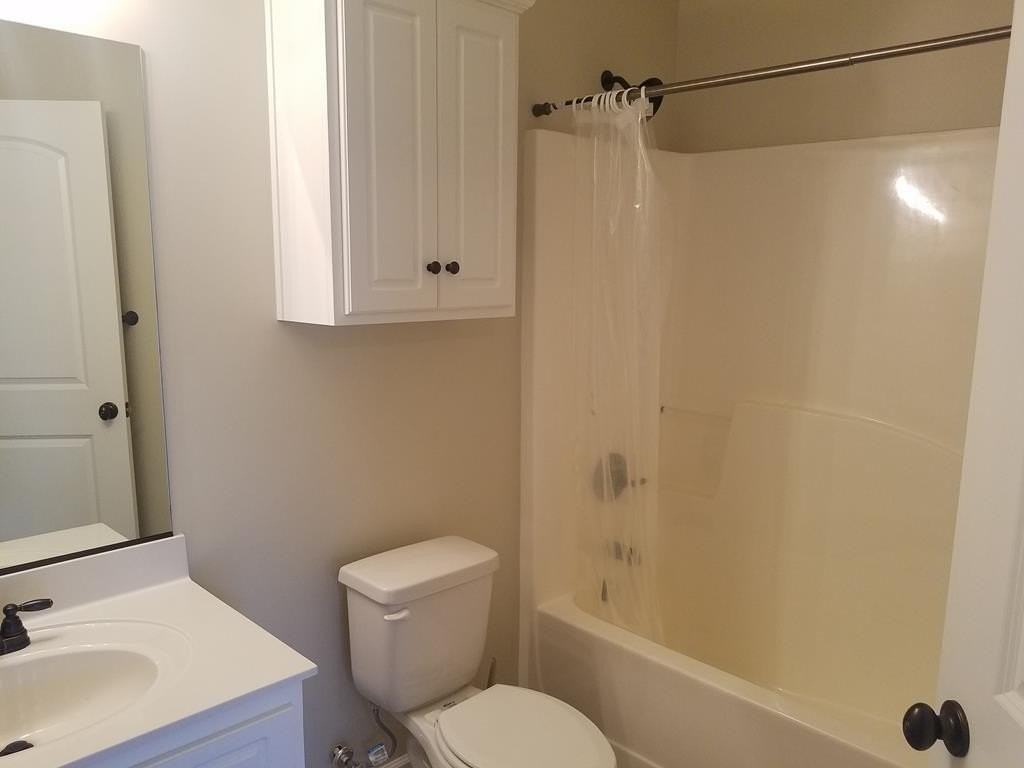 423 Tarsel Ct - Photo 5 of 14