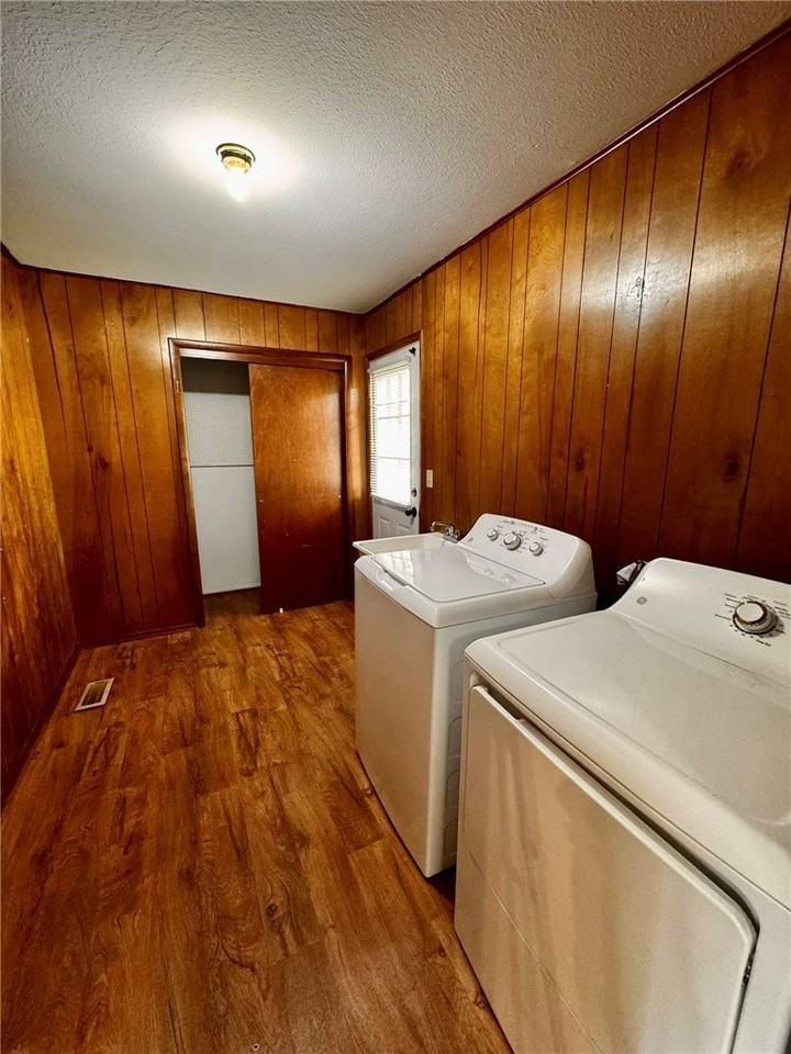 307 Sw 12th St - Photo 6 of 14