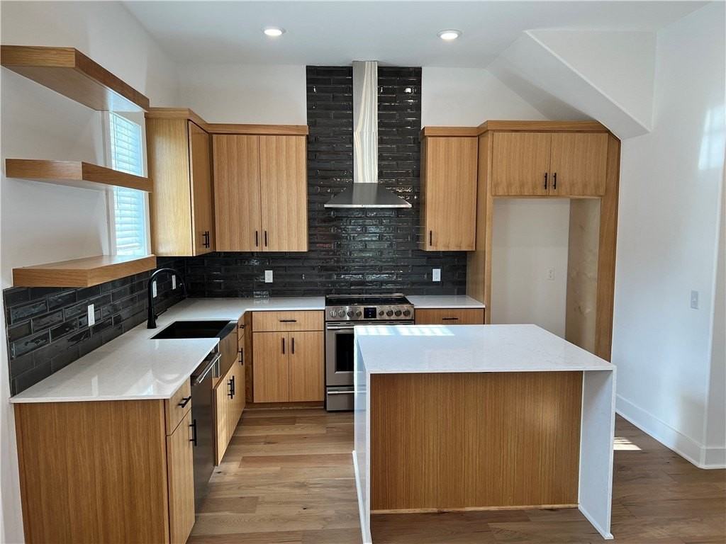 5456 Hackett St - Photo 5 of 19
