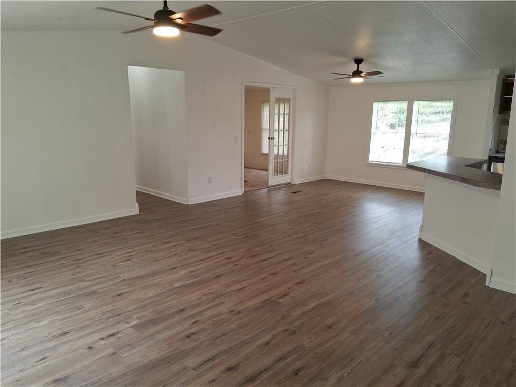 910 Sands Rd - Photo 4 of 11
