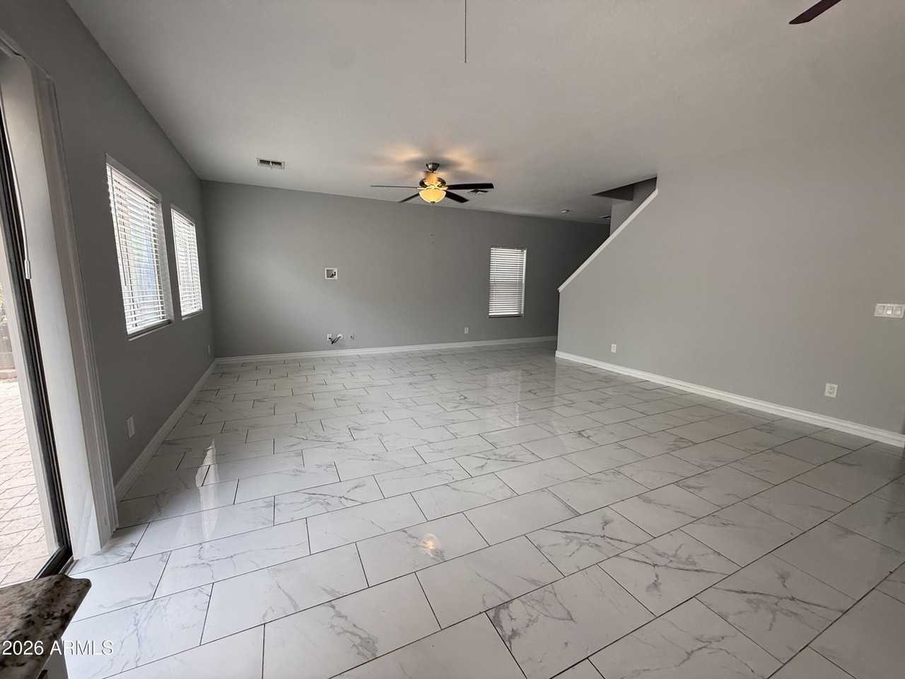 10823 N 70th Ave - Photo 5 of 24