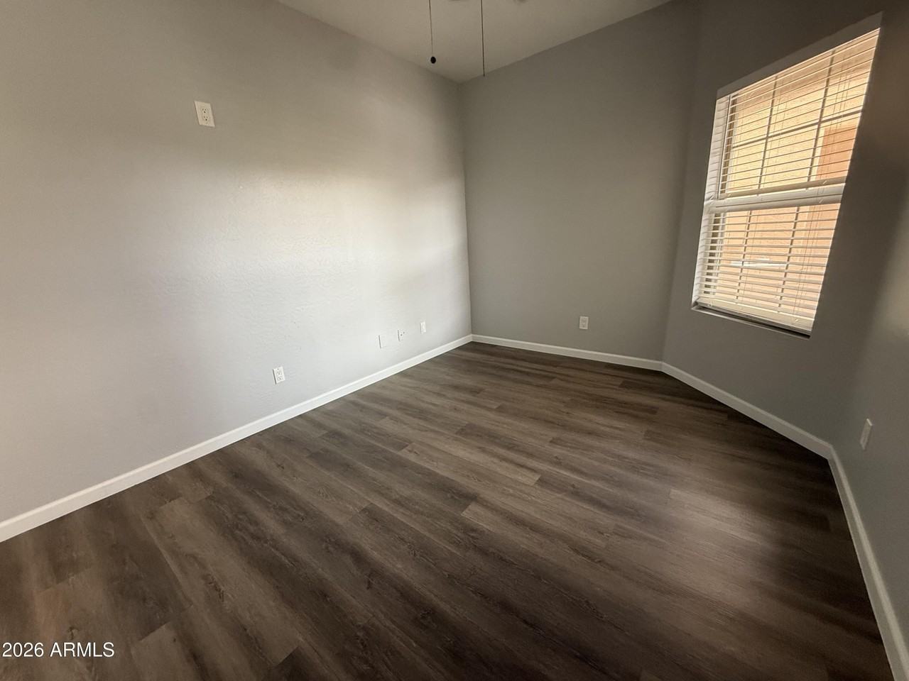 10823 N 70th Ave - Photo 7 of 24