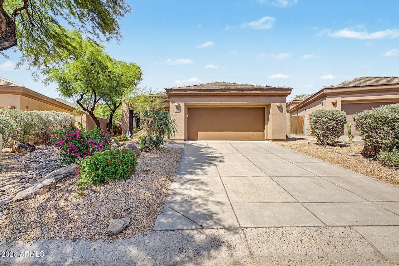 7020 E Whispering Mesquite Trl