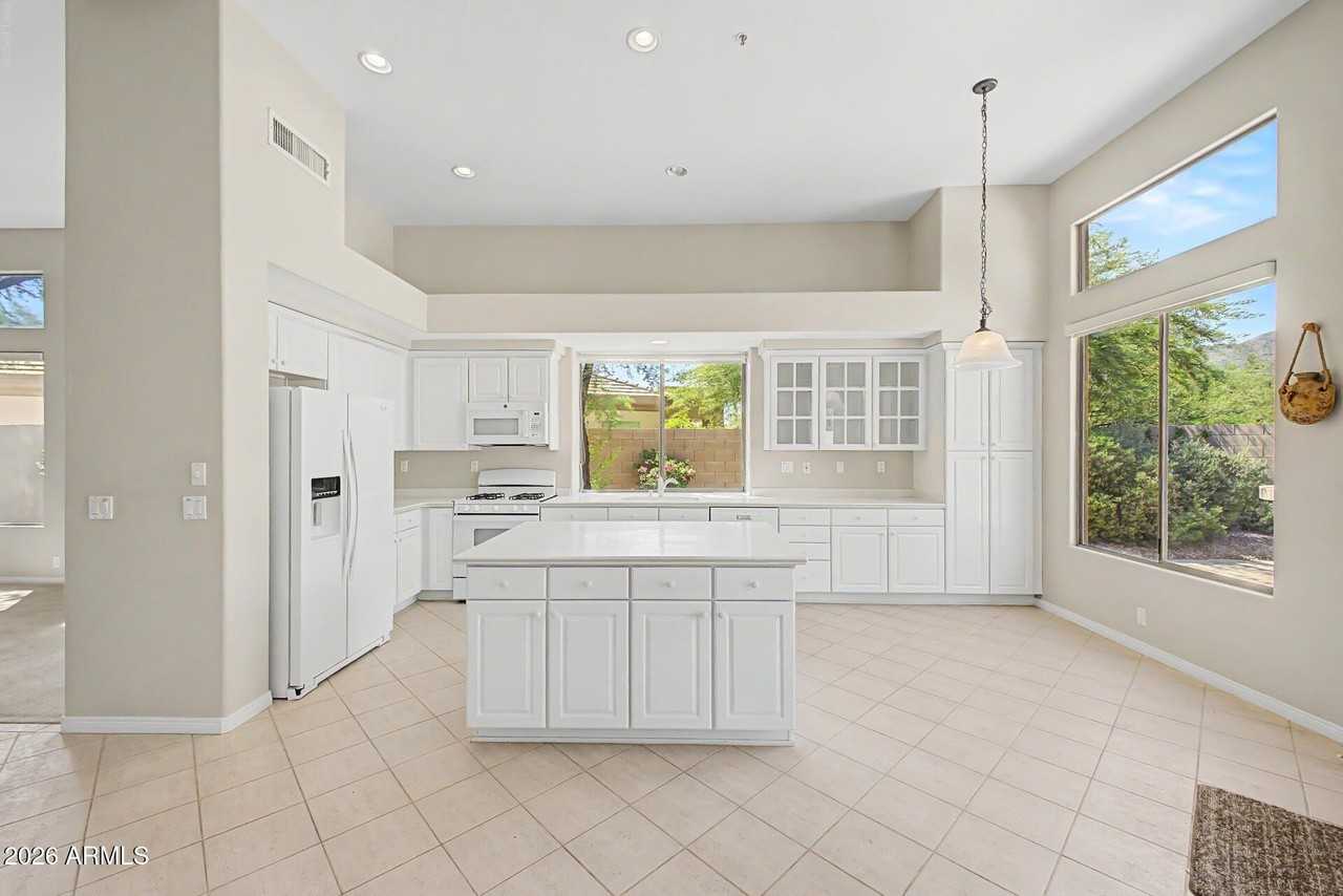 7020 E Whispering Mesquite Trl - Photo 3 of 34