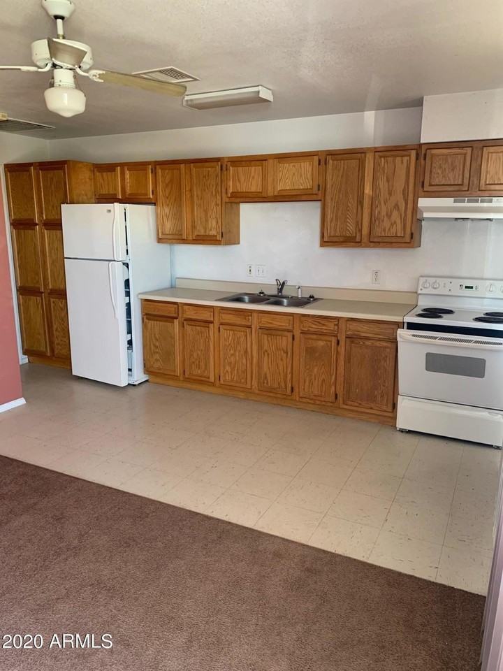 4015 N Montezuma Dr #B - Photo 2 of 8