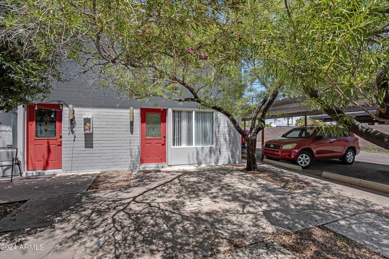 2021 S Granada Dr #10