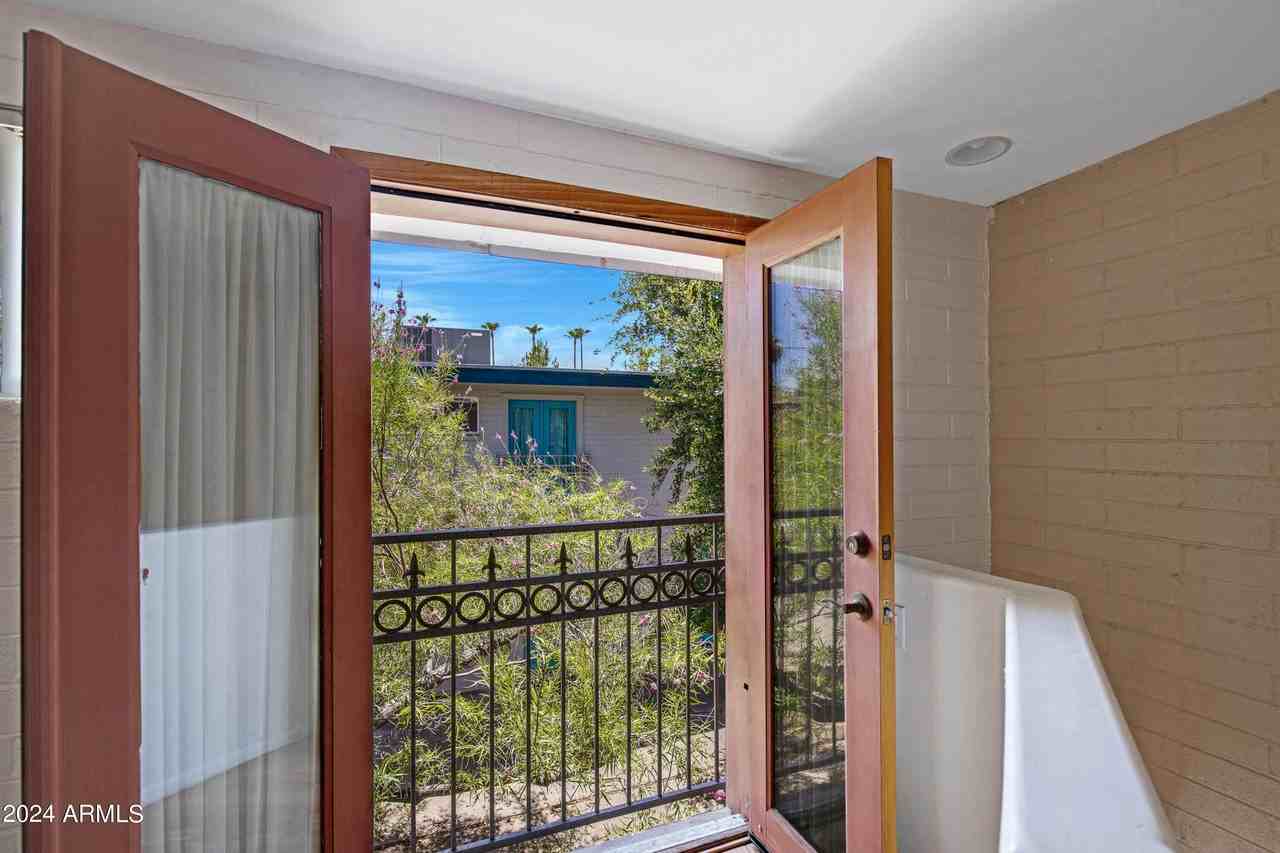 2021 S Granada Dr #10 - Photo 5 of 48
