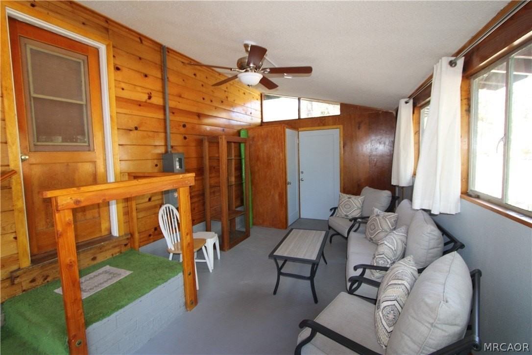 331 W North Shore Dr - Photo 4 of 28