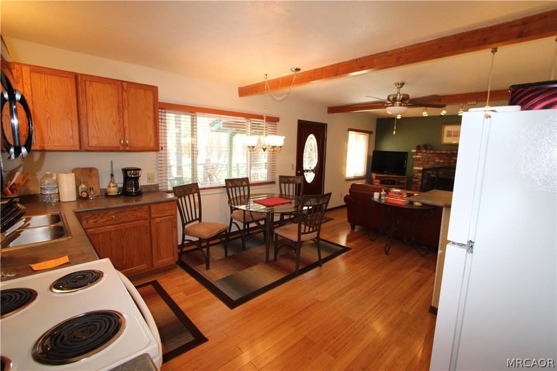 331 W North Shore Dr - Photo 6 of 28