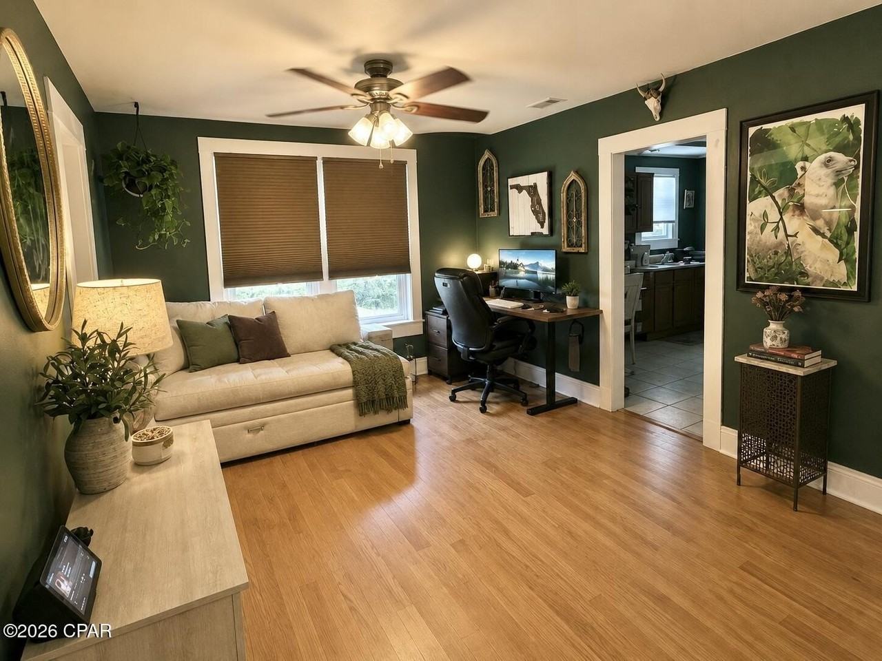 819 Grace Ave - Photo 4 of 27