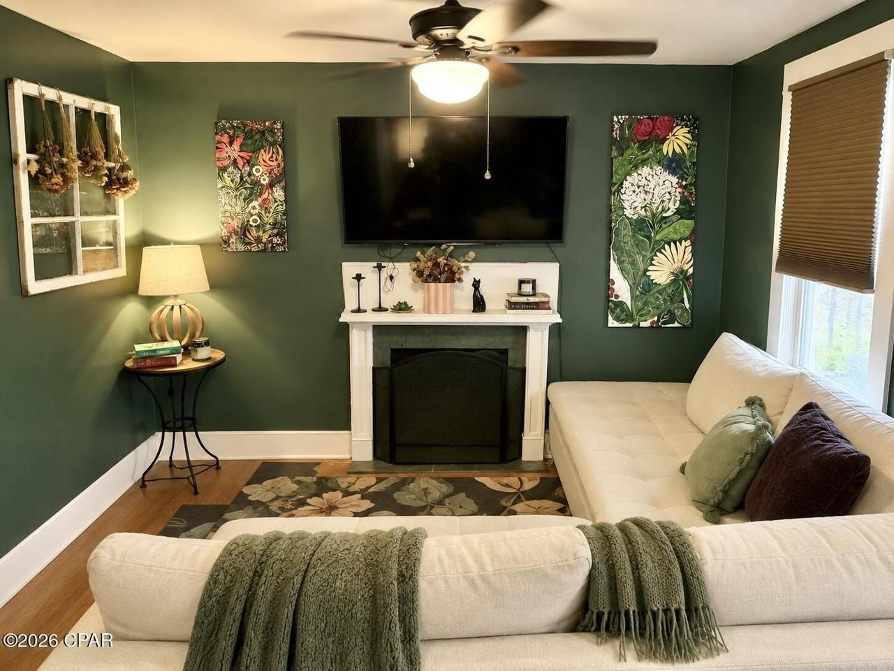 819 Grace Ave - Photo 5 of 27