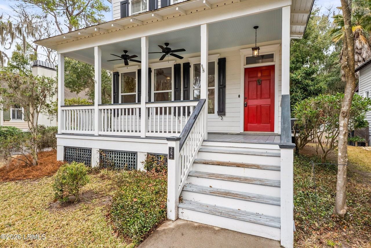 2677 Broad St - Photo 4 of 50