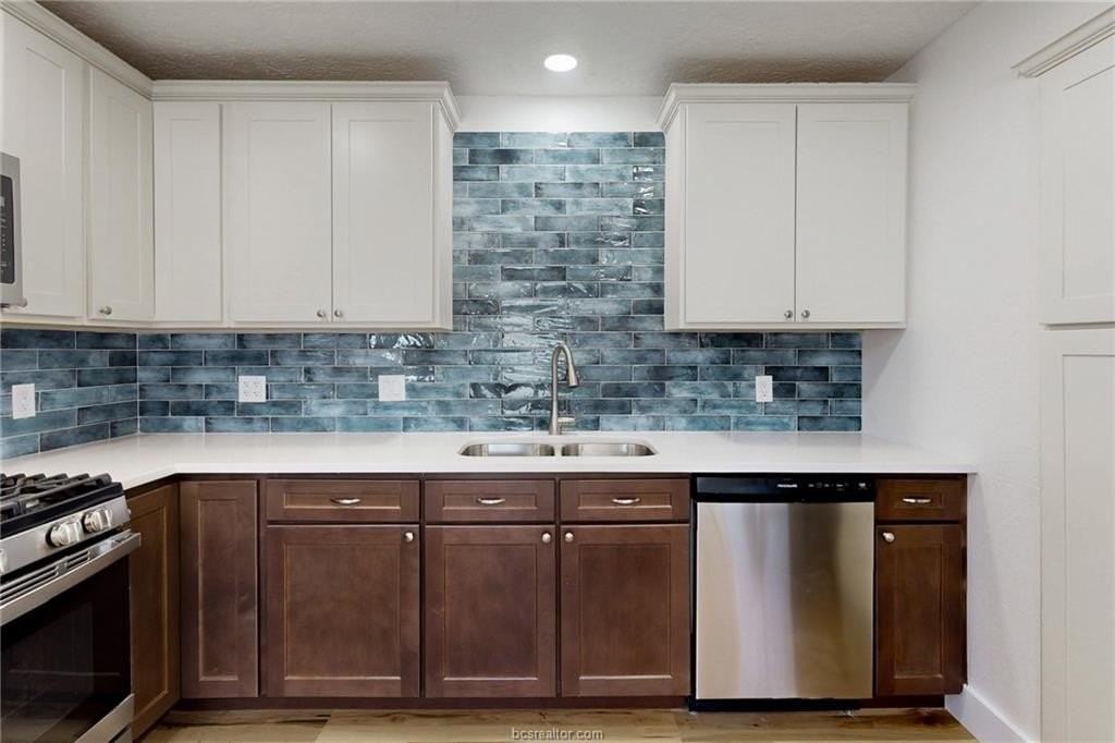1012 San Saba Dr - Photo 6 of 21
