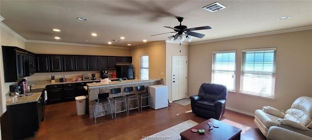 106 Knox Dr - Photo 3 of 13