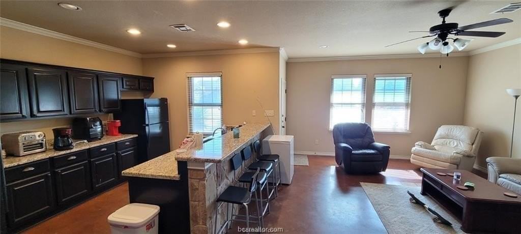 106 Knox Dr - Photo 4 of 13