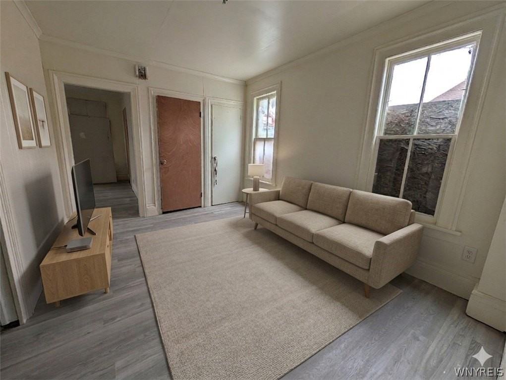 616 7th St - Photo 3 of 13