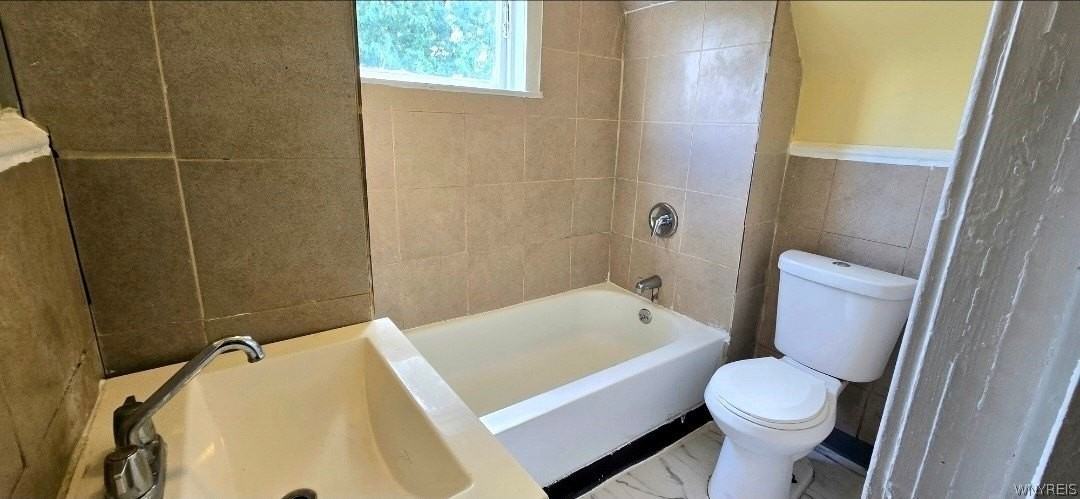31 Roma Ave - Photo 4 of 15