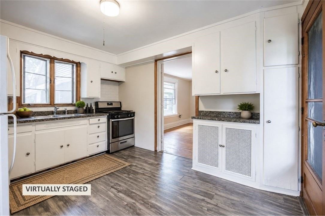 326 Barrington St #2 - Photo 4 of 49