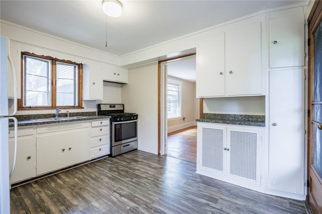 326 Barrington St #2 - Photo 5 of 49