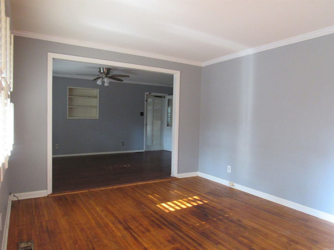 6201 Blackhawk Dr - Photo 4 of 37