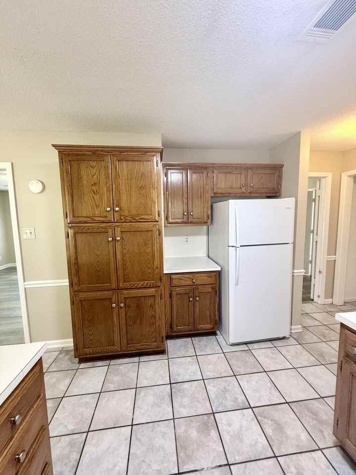 29 Burns Dr - Photo 7 of 18