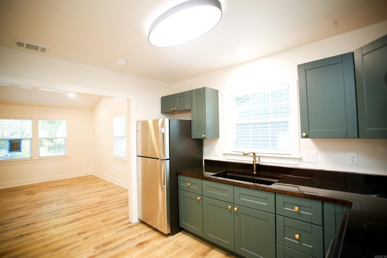 1916 Vance St - Photo 4 of 11