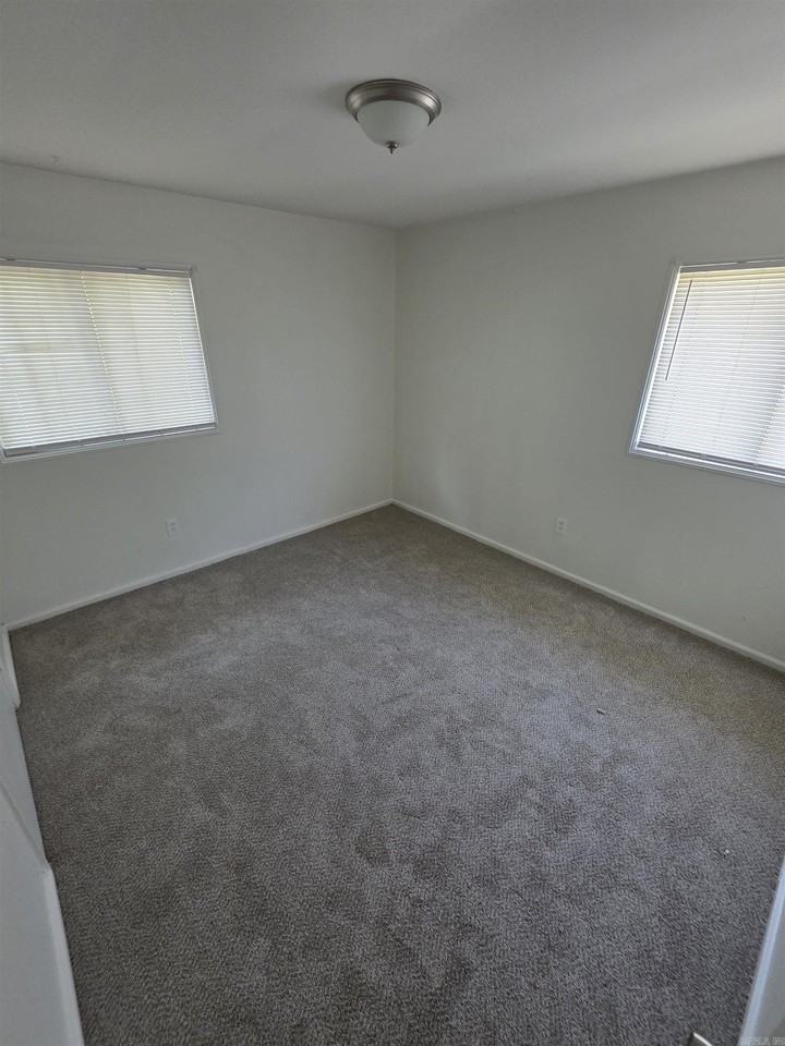 4 N Meadowcliff Dr - Photo 7 of 12