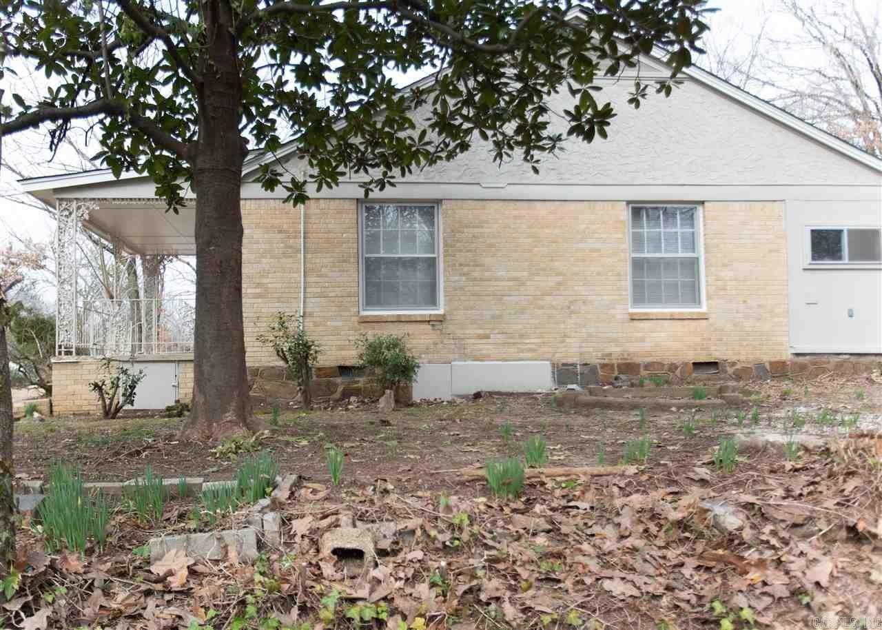 1521 S Pierce St - Photo 2 of 19