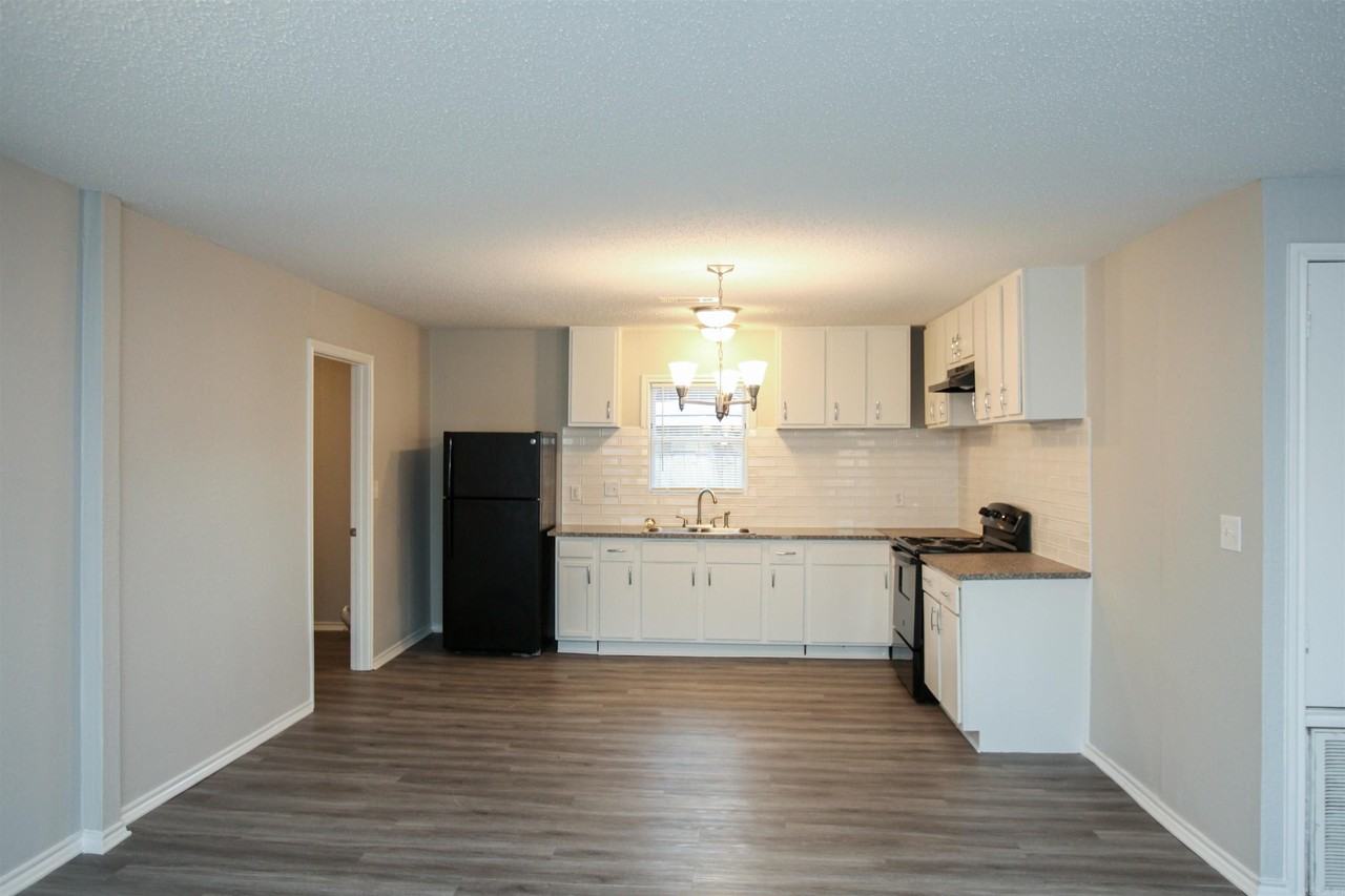 4501 W 28th St - Photo 7 of 16