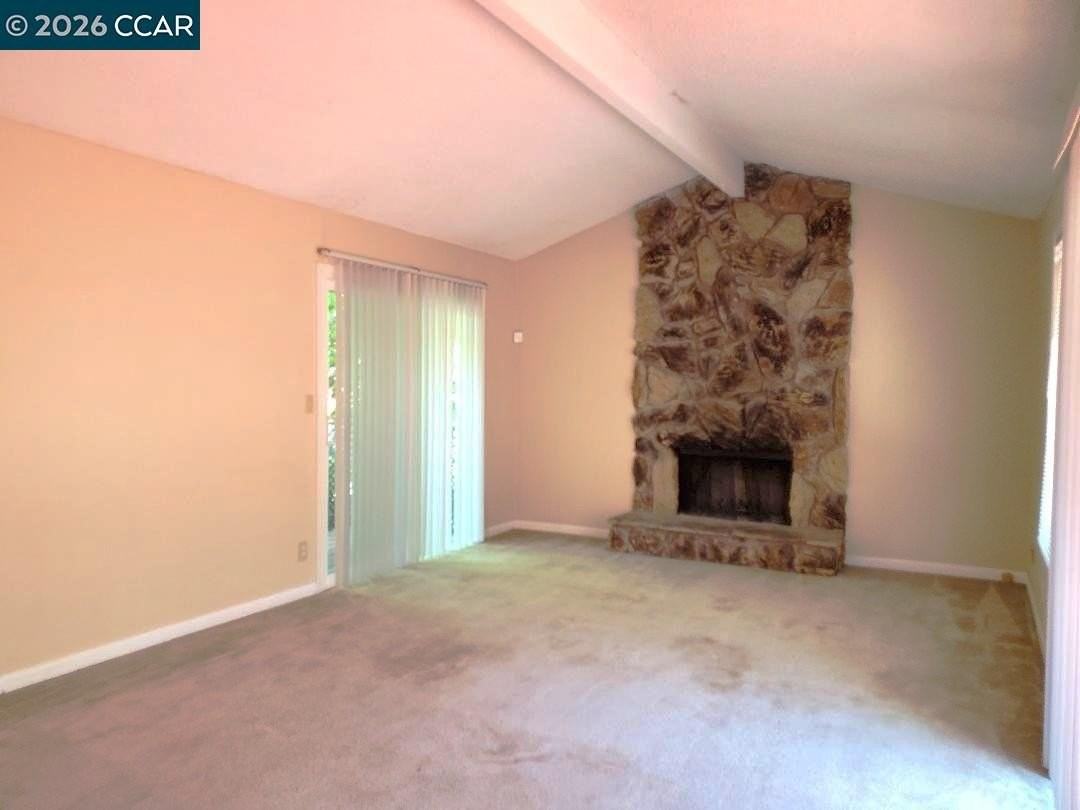 708 Court Ln - Photo 7 of 24